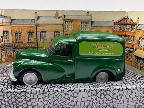 Corgi classics 96837 morris - corgi,
