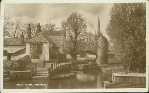 Postcard norwich pulls ferry - norwich,