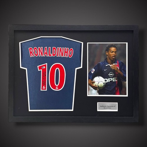 Ronaldinho hand signed - hand,
