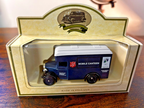 Lledo die cast mobile - lledo,