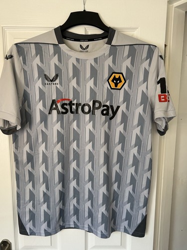 Wolverhampton wanderers third - wolverhampton,