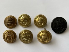 7 - WW2 Royal Navy Buttons.