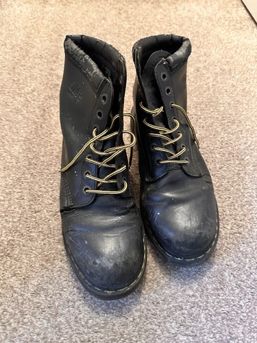 Royal mail martens super - mail,