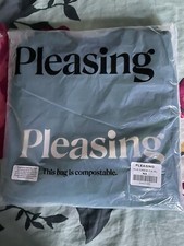 Harry Styles Pleasing Holiday