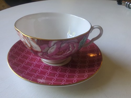 Wedgewood tea garden - tea, raspberry