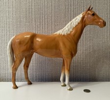 Beswick large palomino hunter - beswick,