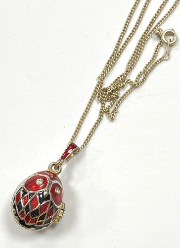 Interesting vintage necklace - interesting,