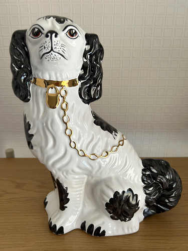 Vintage old windsor pottery - windsor,