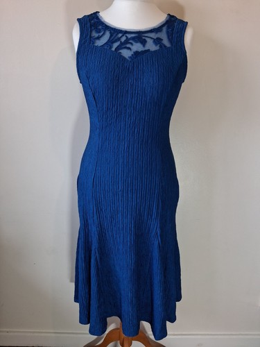 Stunning turquoise blue - stunning,