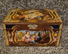 Vintage Antique Casket Kemps