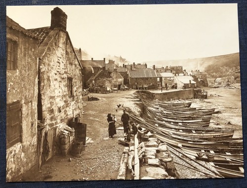 Two modern postcards - postcards, "staithes