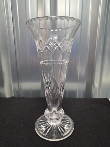 Signed stuart crystal - signed,