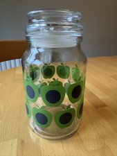 Orla Keily Douwe Egbert Green