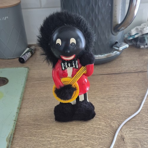 Musician figurine with banjo - musician,