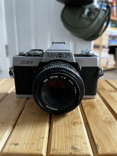 Minolta silver 35mm slr - silver,