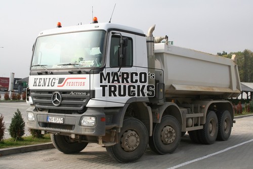 Truck photo mercedes benz - truck,