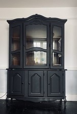 Stunning Black Glass Fronted Display Cabinet, Dresser, Bookcase