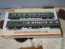 HORNBY R3700 SOUTH RAILWAY 2-BILL TRAIN PACK '2152'
