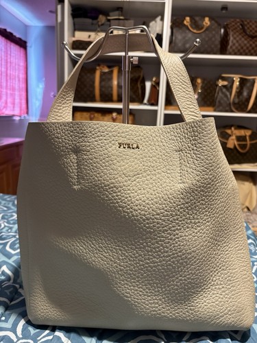 Furla beige hobo - furla,