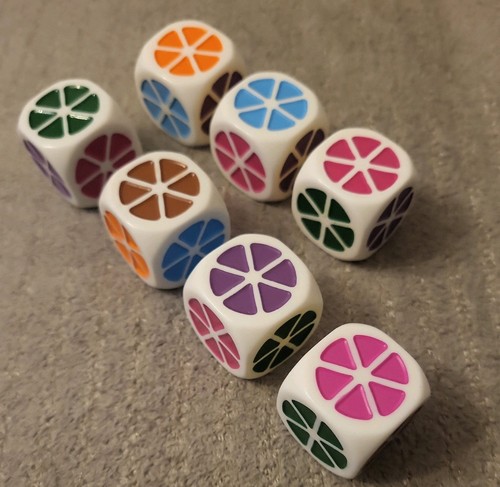 Trivial pursuit dice large - pursuit,
