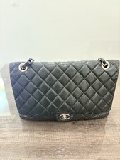Black chanel classic - black,