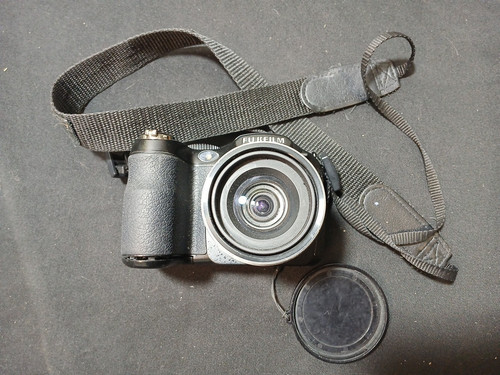 Fujifilm finepix s1730 12mp - s1730,
