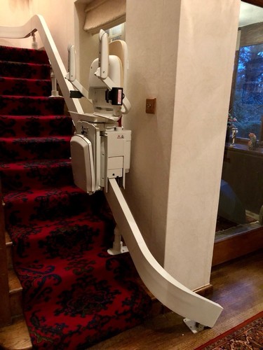 Acorn 180 curved stairlift - 180,