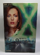 SIDESHOW: Dana Scully Figure