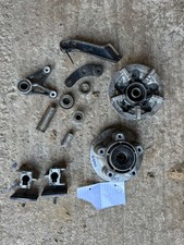 Suzuki GSXR 1100 1988 REAR WHEEL ASSEMBLY PARTS