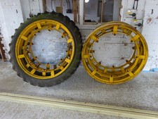 Ford TRACTOR ROW CROP WHEELS