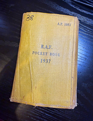 Royal air force pocket - air,