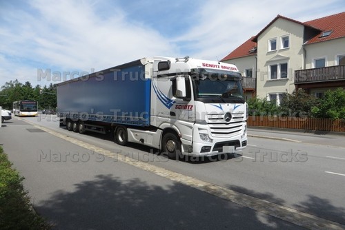Truck photo mercedes benz - truck,