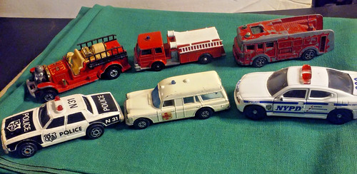 Old first responders cars - 6,
