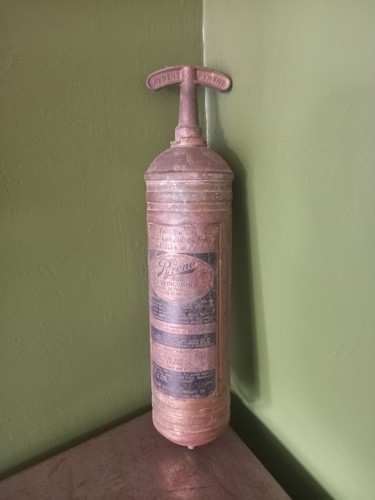 Vintage brass pyrene - pyrene, fire