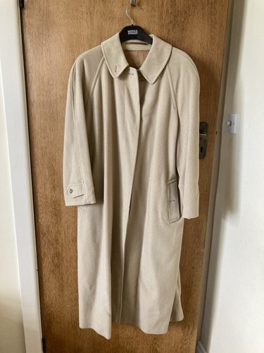 Burberry cashmere camel - burberry,