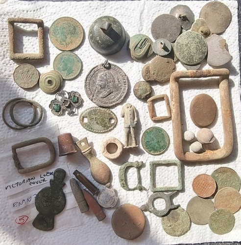 Metal detecting finds relics - detecting,