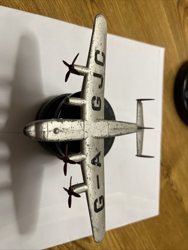 Dinky 704 avro york airliner - 704,