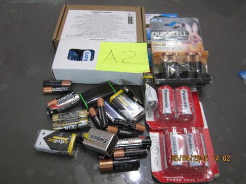 Assorted batteries job lot - job,