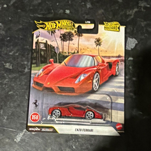 Hot wheels boulevard enzo - hot,
