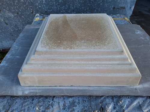 Cast stone pier cap 1 - cap, x