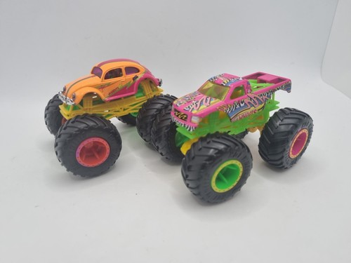 Hot wheels monster trucks - 2,
