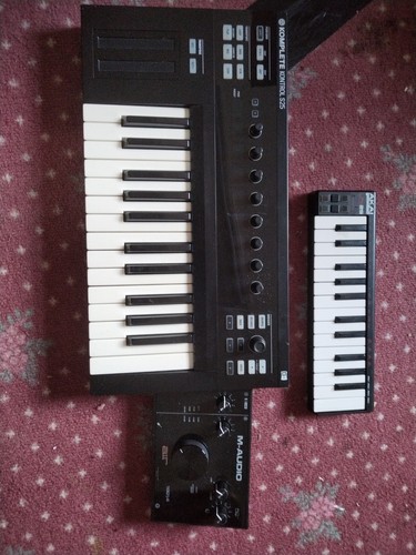 Komplete kontrol s25 maudio - komplete,