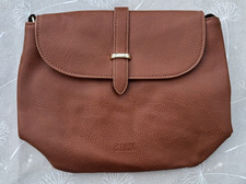 STORM Cross Body Bag -