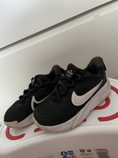 boys nike star runner4 trainers size uk 8.5