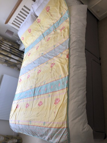 Duvet single and matching - and,