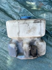 Genuine Windscreen Washer Bottle & Cap Pump & Bracket￼ Defender￼ 200/300Tdi