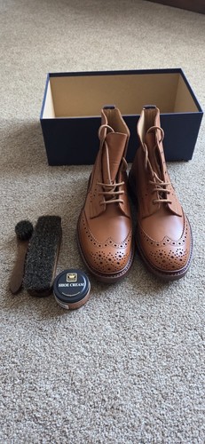 Tricker stow boot with - tricker’s,