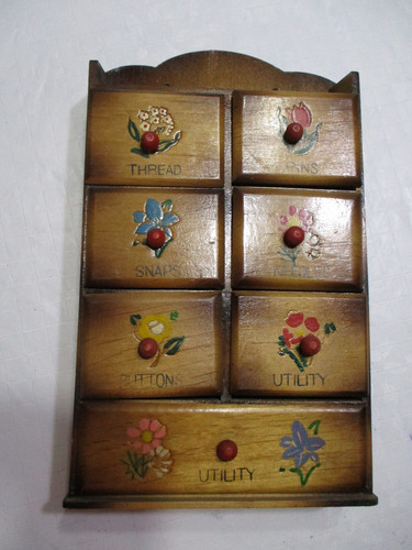 Vtg wooden sewing notions - vtg.,