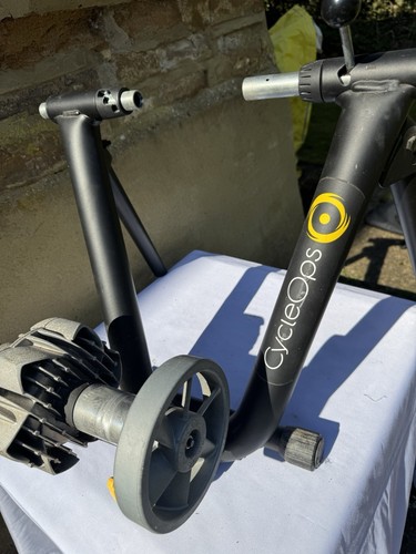 Cycleops fluid turbo trainer - 2,