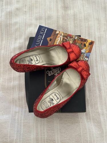 Wizard dorothy ruby red - wizard, oz